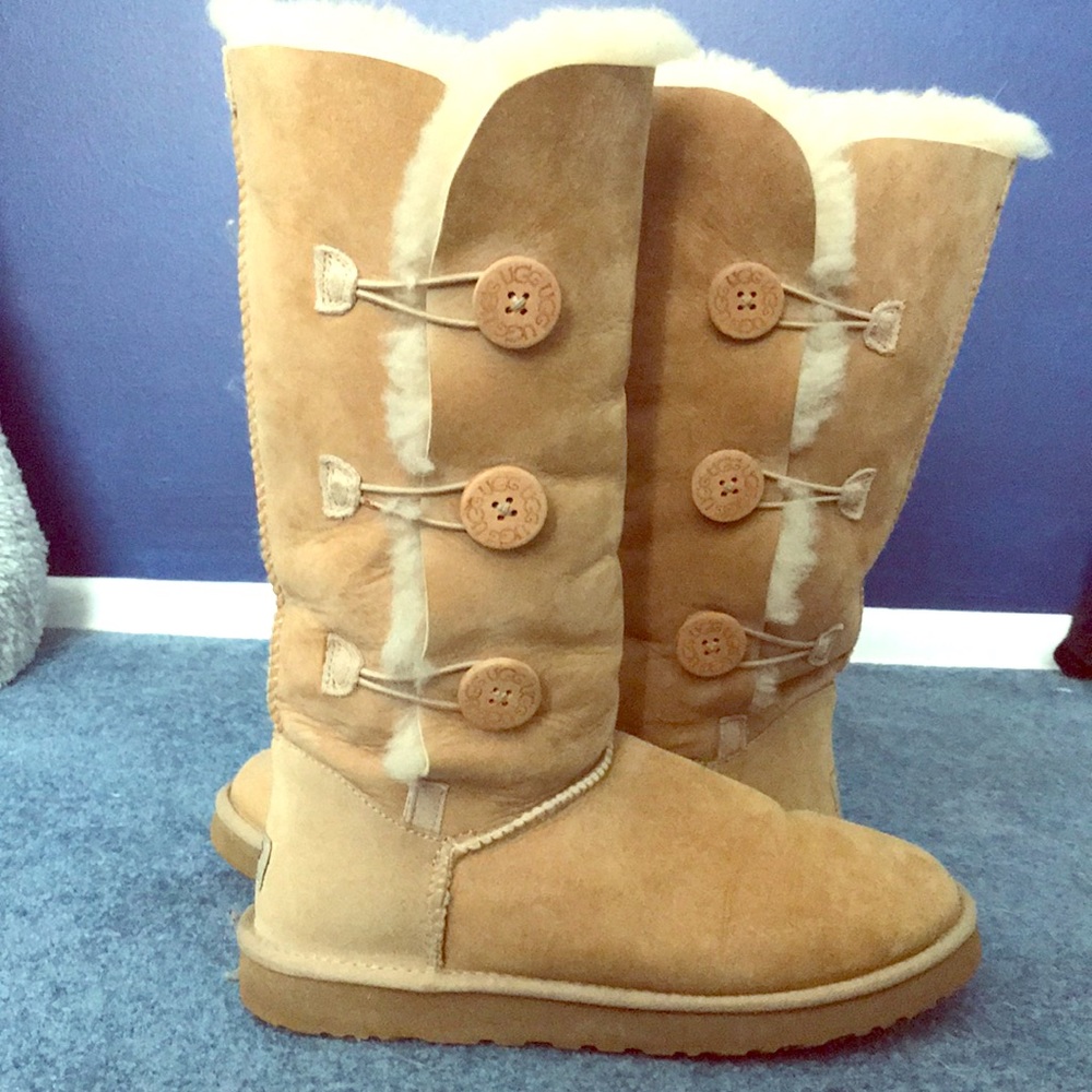 Ugg Classic Triple Button Sandy Brown Boots